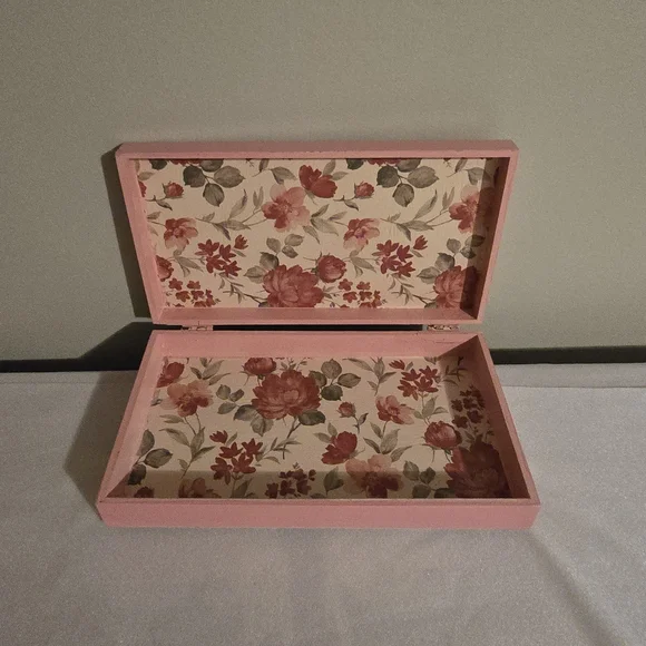 Pink Decorative Box - Picture 2 of 8